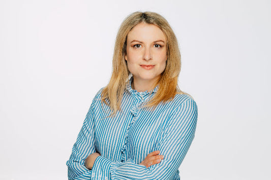 Sabrina Hoffmann gibt Dark-Romance-Debüt über KI bei Phantorion